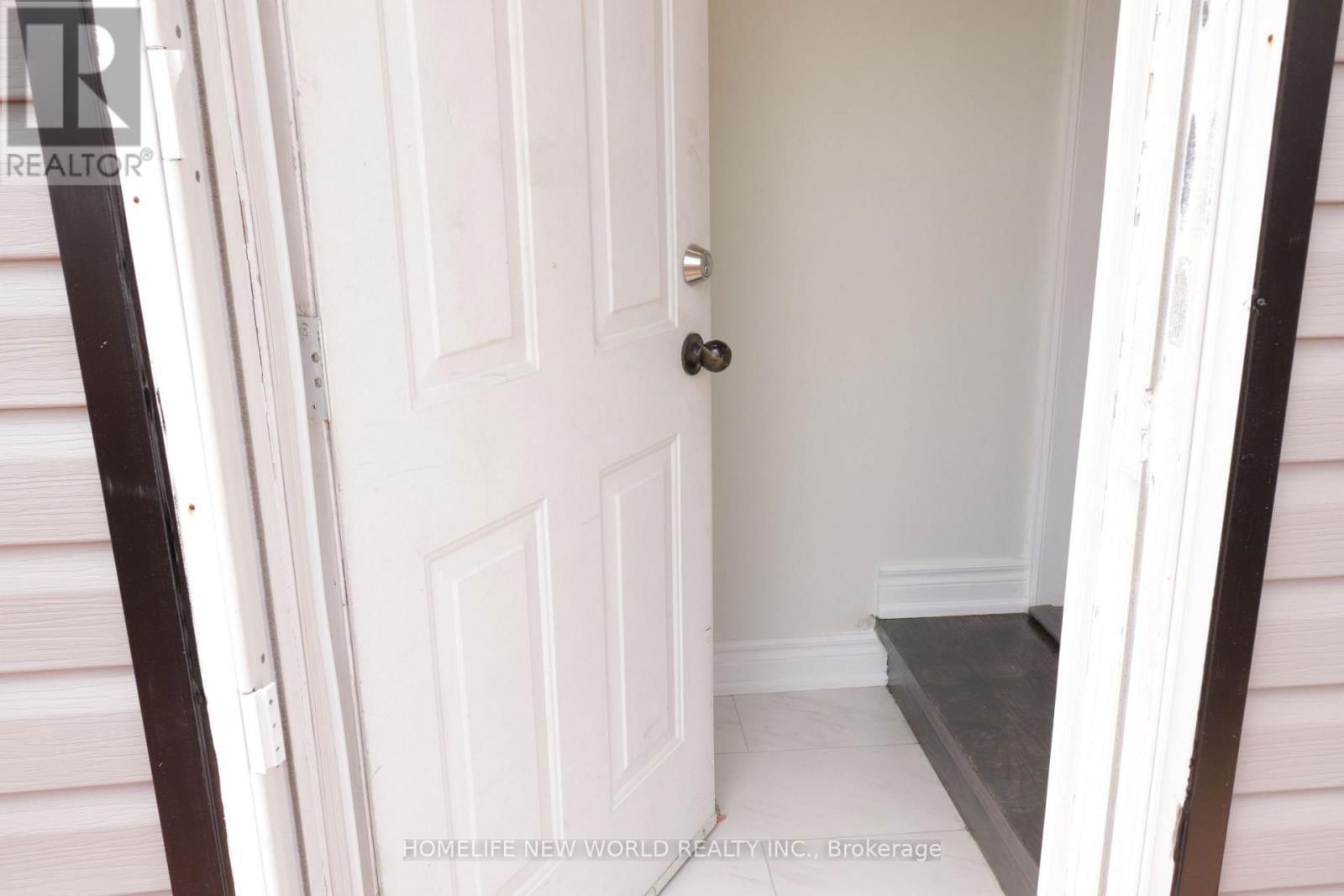 Unit 2 - 291 EULALIE AVENUE Image 3