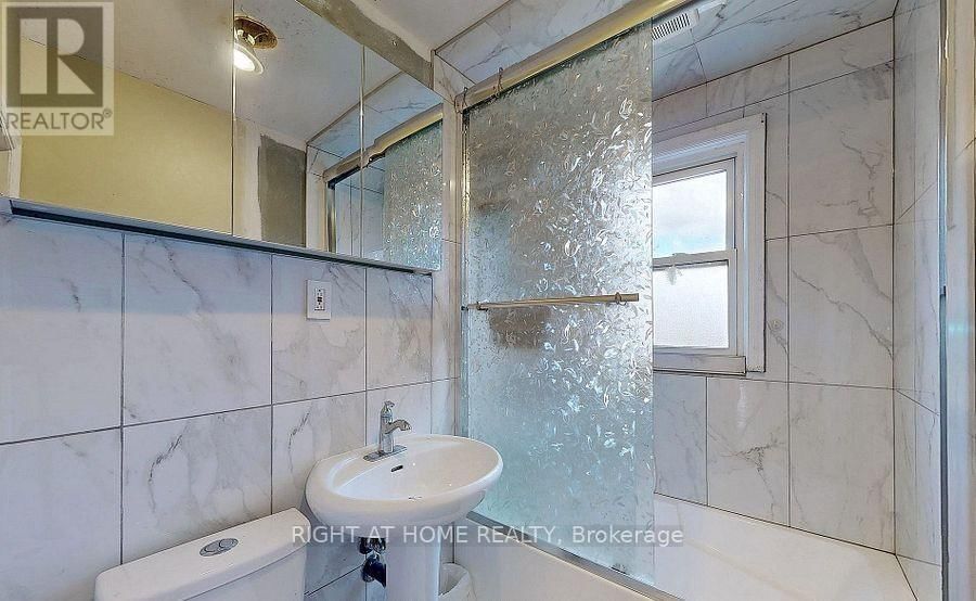 89 CHADBURN STREET Image 16