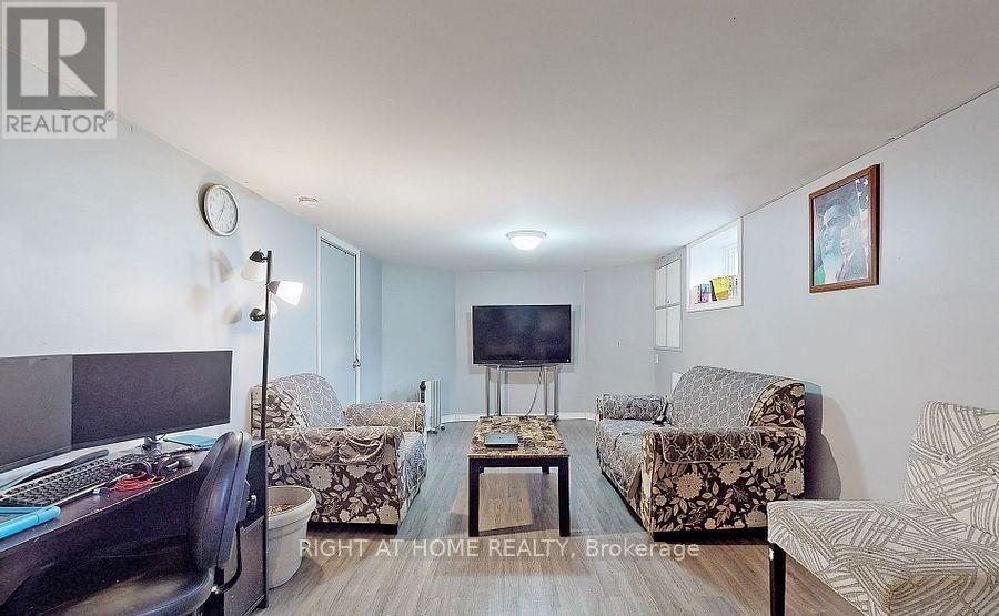 89 CHADBURN STREET Image 17