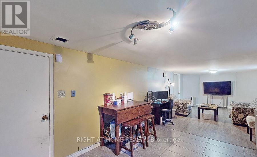 89 CHADBURN STREET Image 20