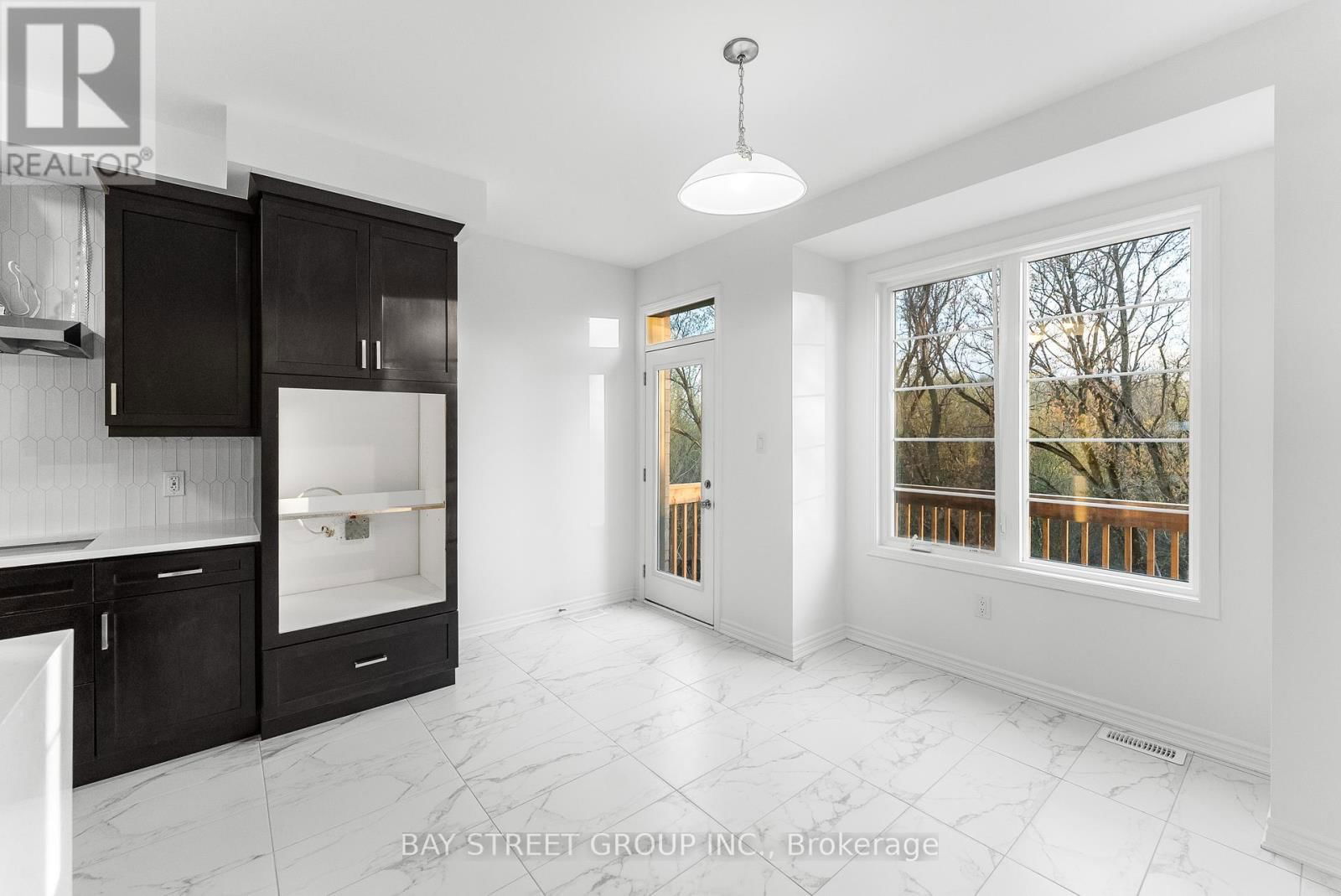 3316 MARCHINGTON SQUARE Image 11