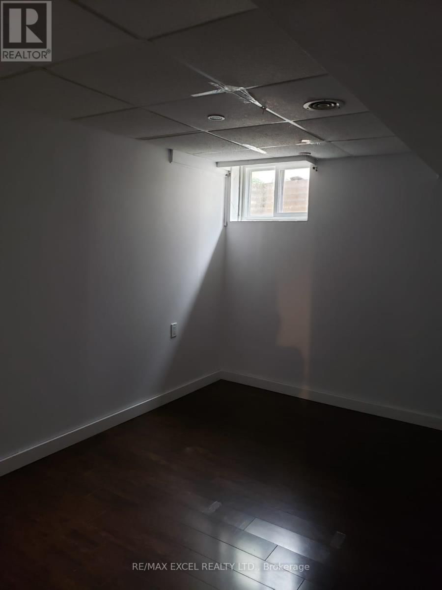 7 LA PEER BOULEVARD Image 6