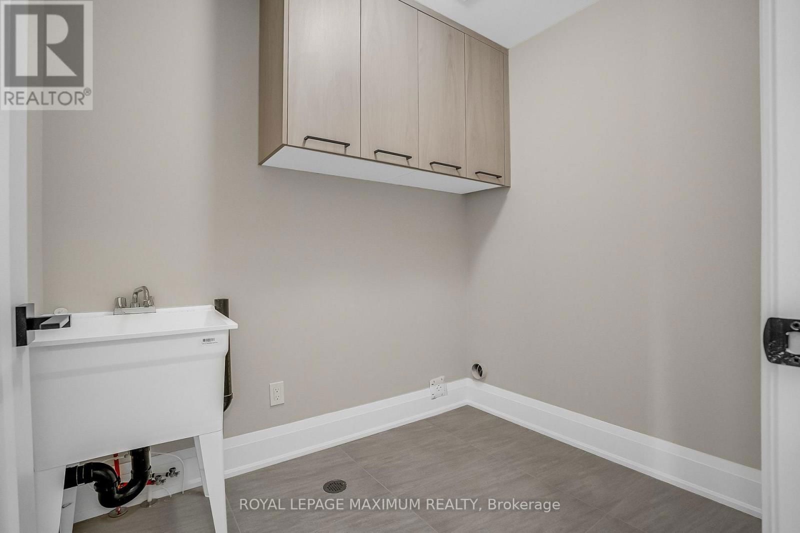 139 CLOSSON DRIVE Image 34