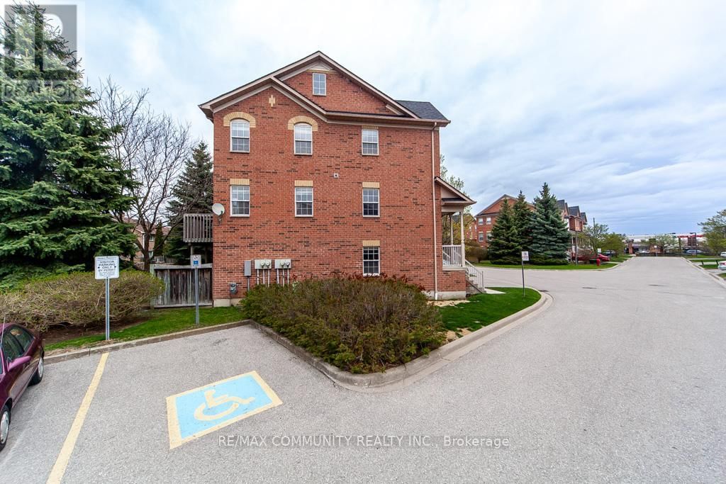 17 - 575 STEEPLE HILL Image 42