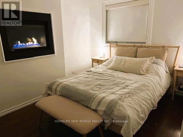1672 GERRARD STREET EAST Image 9
