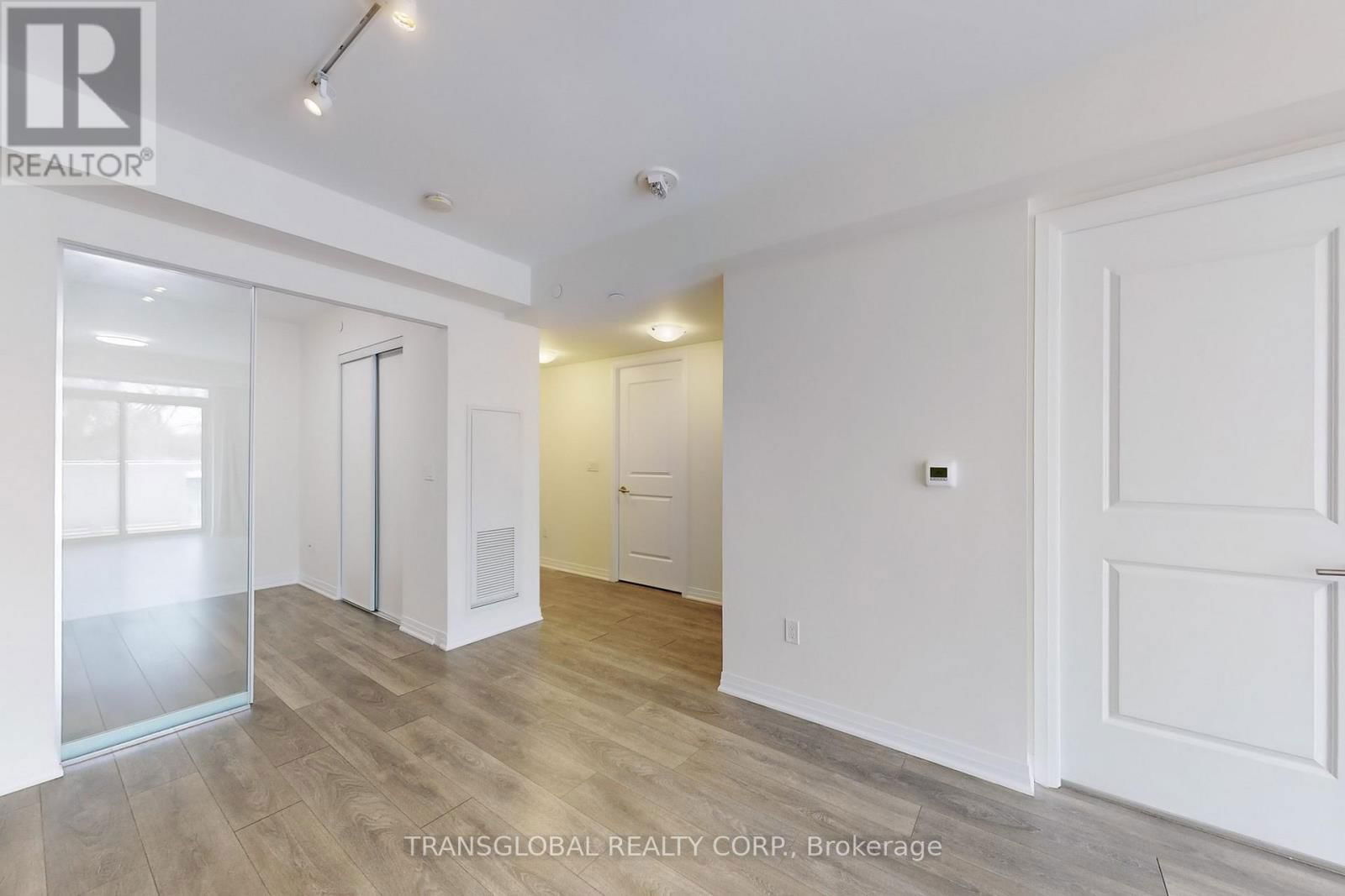 308 - 2301 DANFORTH AVENUE Image 13