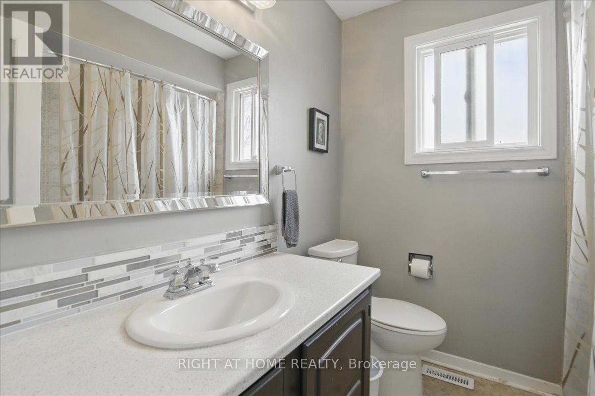 65 HEATH CRESCENT Image 27