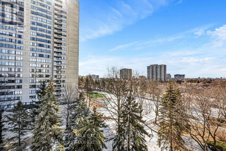 603 - 2500 BRIDLETOWNE CIRCLE SOUTH Image 32