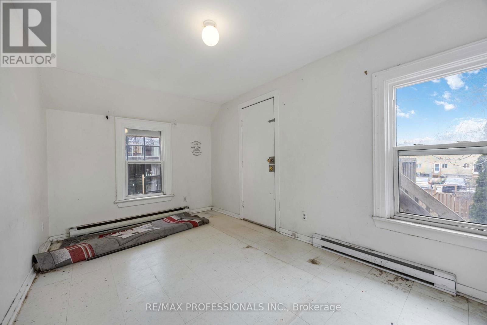 220 MAIN STREET Image 16