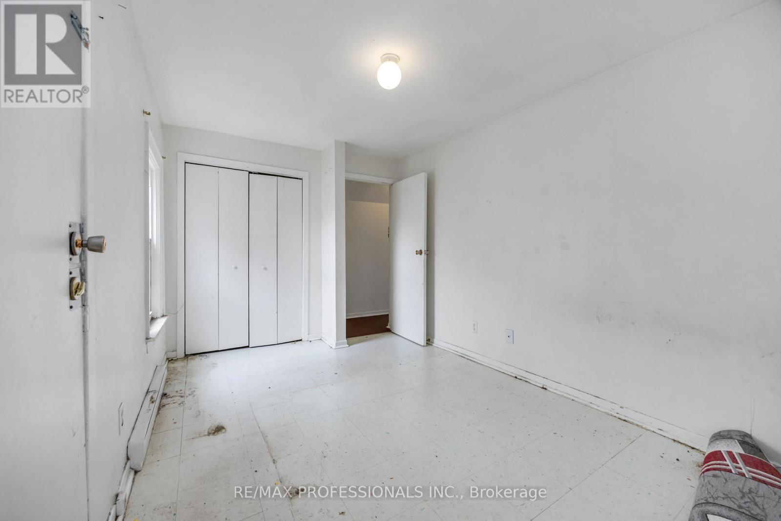 220 MAIN STREET Image 17
