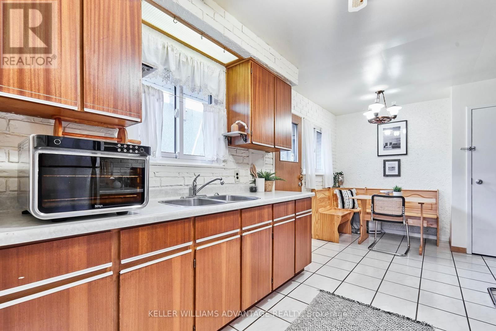 31 POPLAR ROAD Image 12