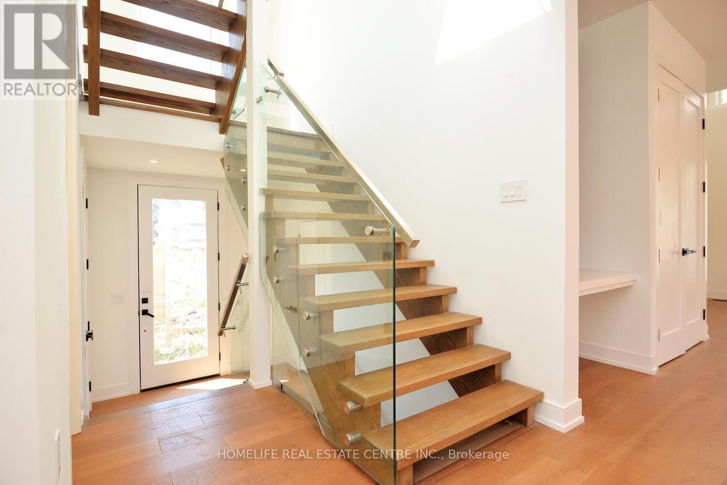 1 CAMILLA CRESCENT Image 10