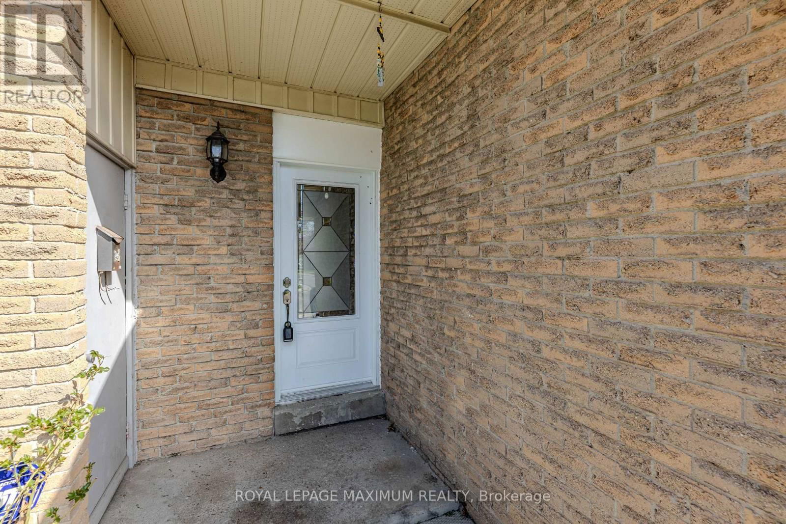 9 - 50 BLACKWELL AVENUE Image 4