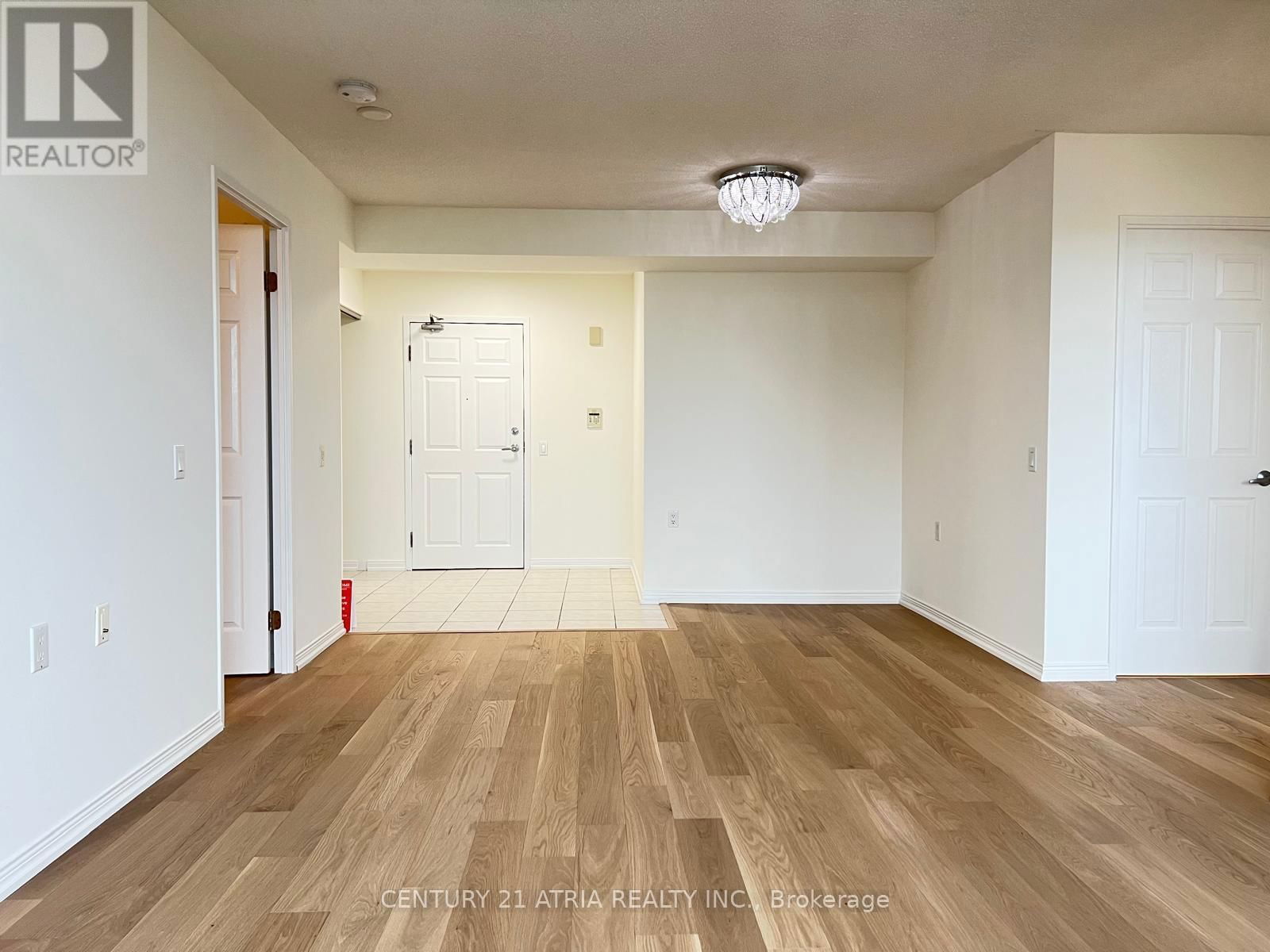 904 - 2800 WARDEN AVENUE Image 6