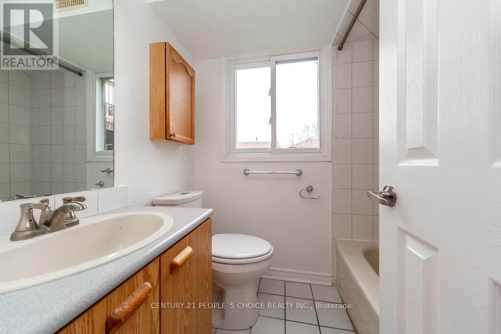 35 FERNBANK PLACE Image 13