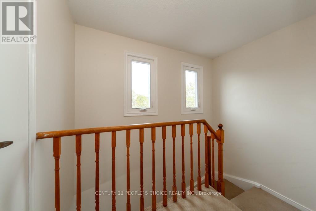 35 FERNBANK PLACE Image 34