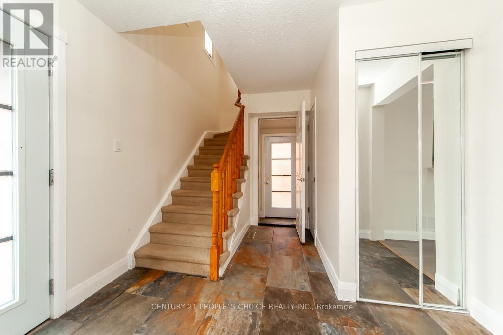 35 FERNBANK PLACE Image 4