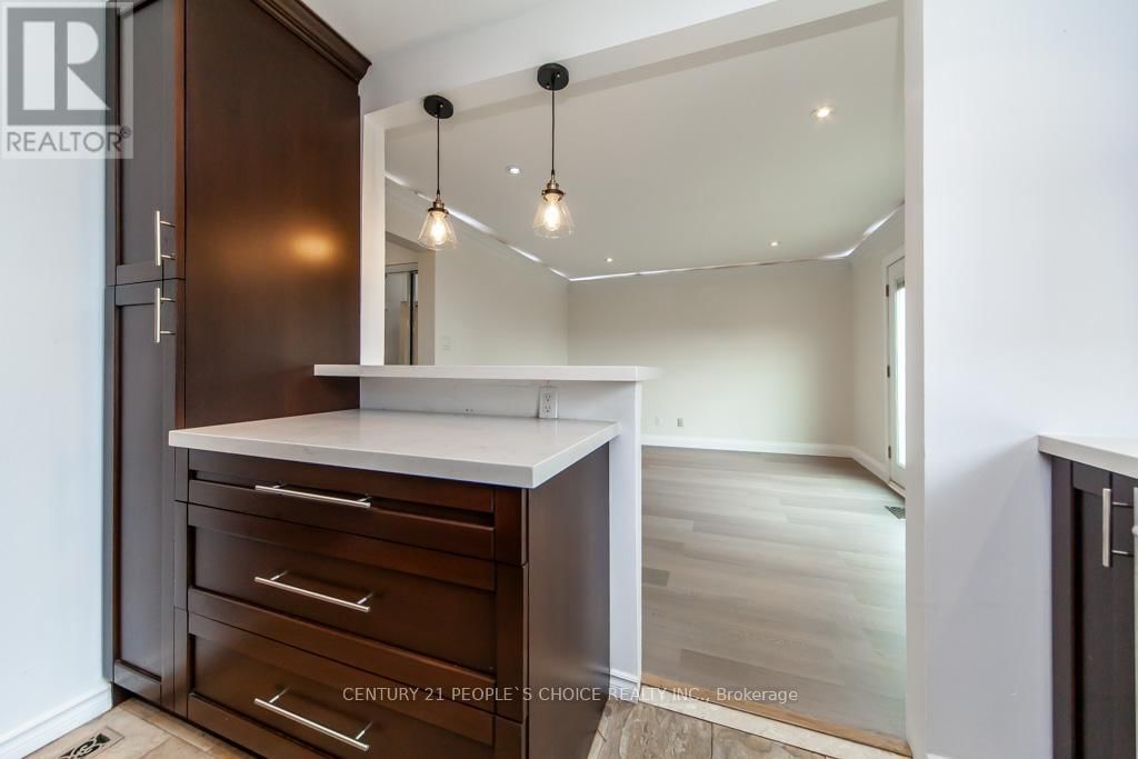 35 FERNBANK PLACE Image 44