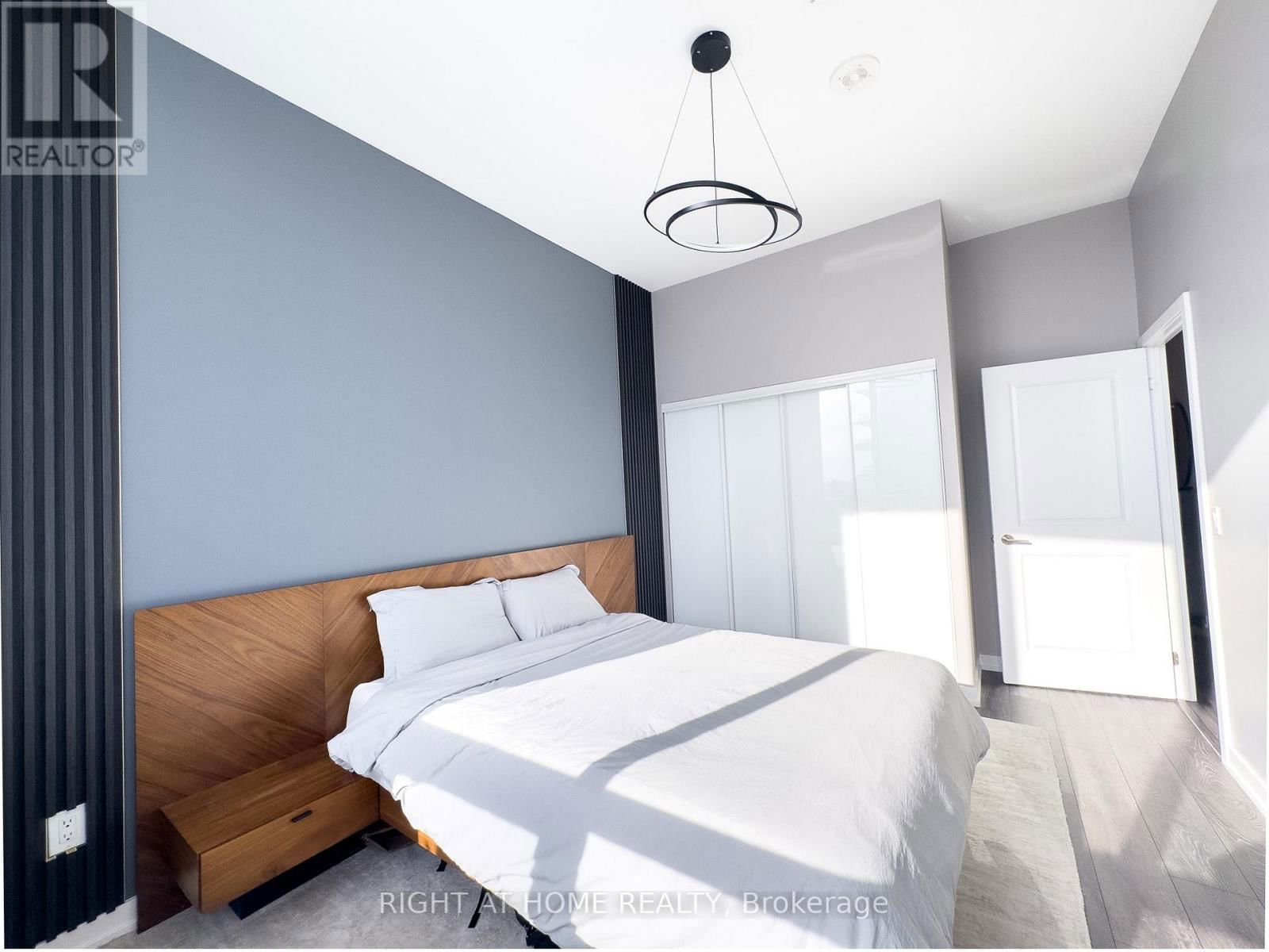 PH2804 - 1455 CELEBRATION DRIVE Image 24
