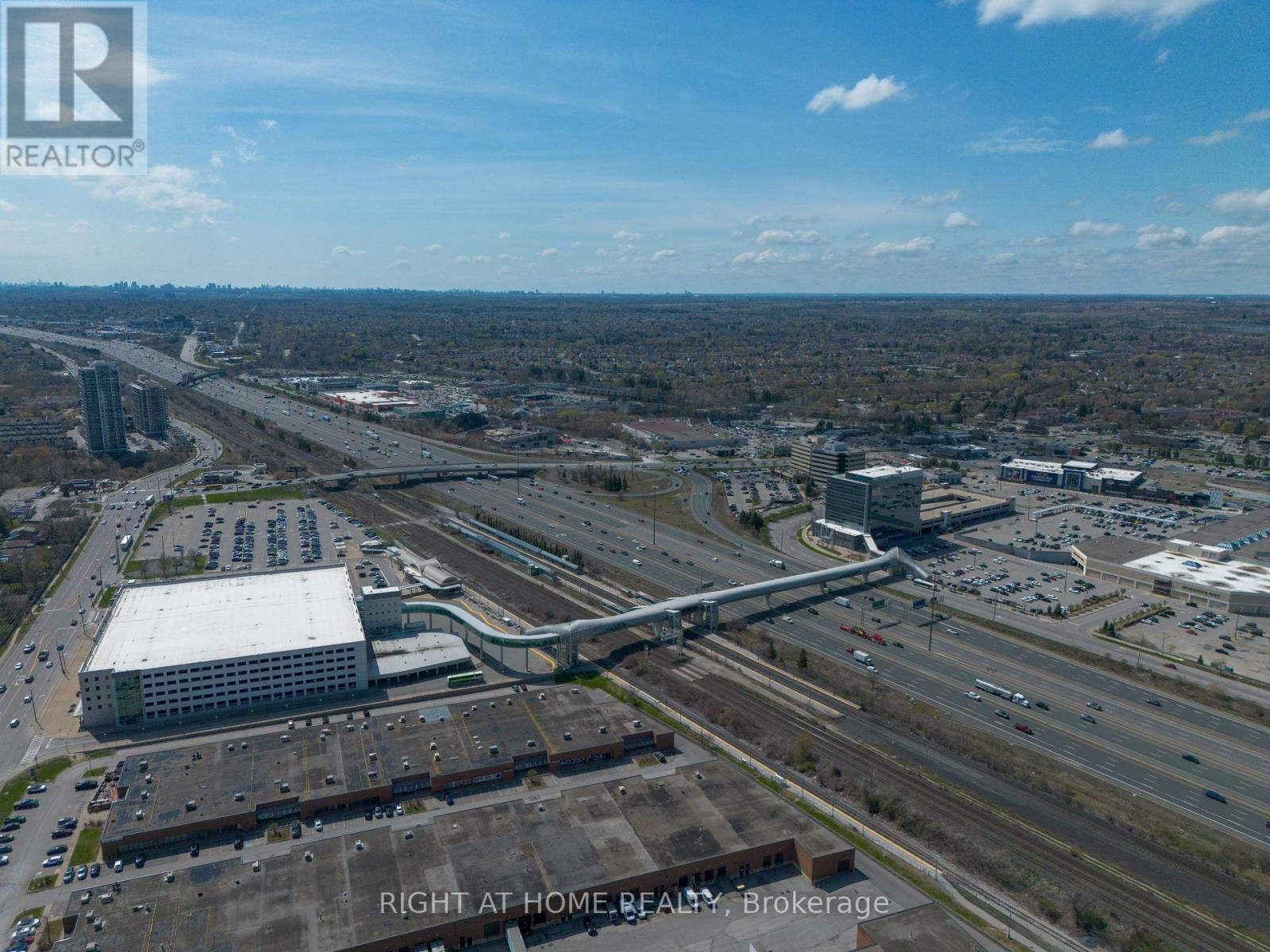 PH2804 - 1455 CELEBRATION DRIVE Image 36
