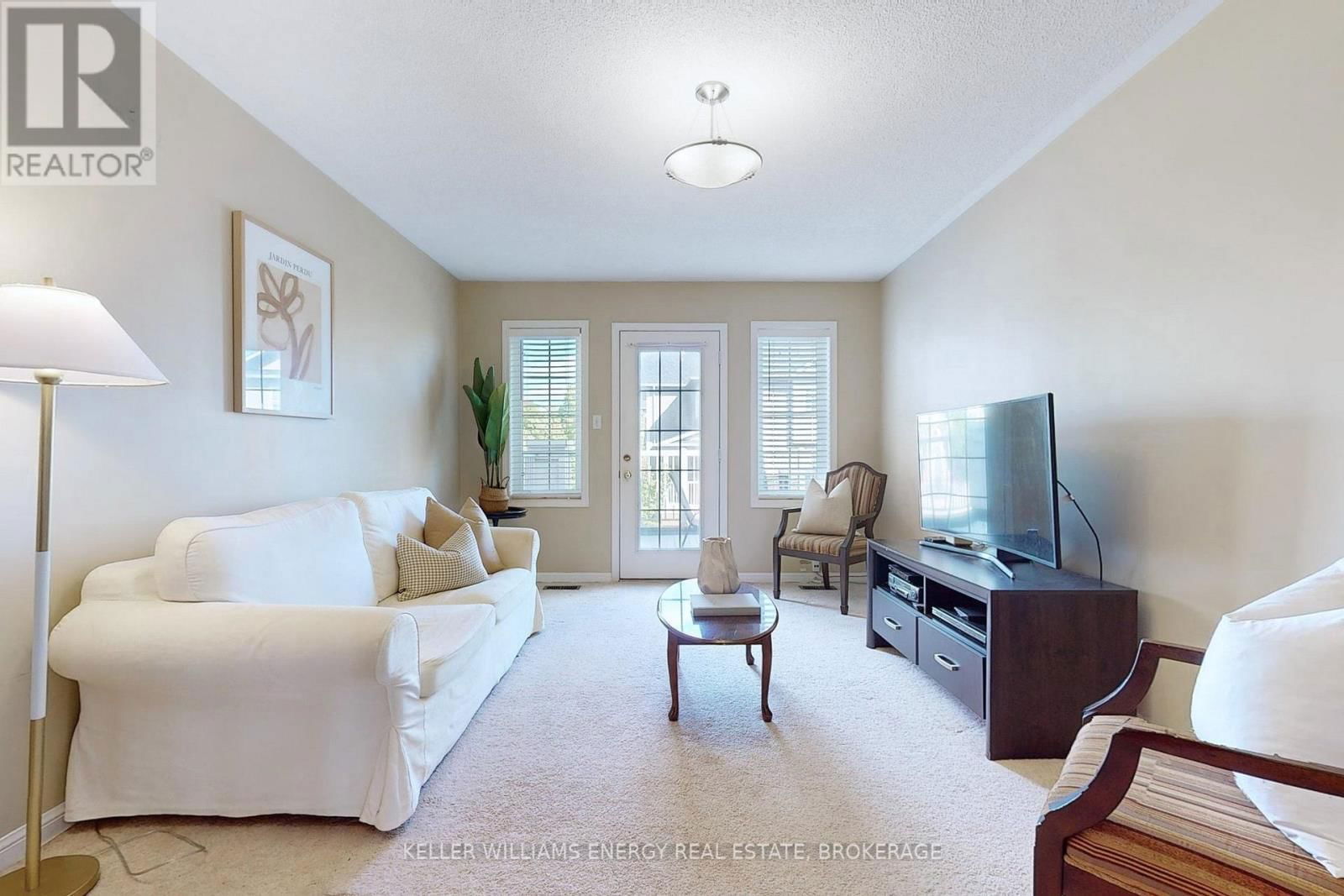 55 BARKDALE WAY Image 13