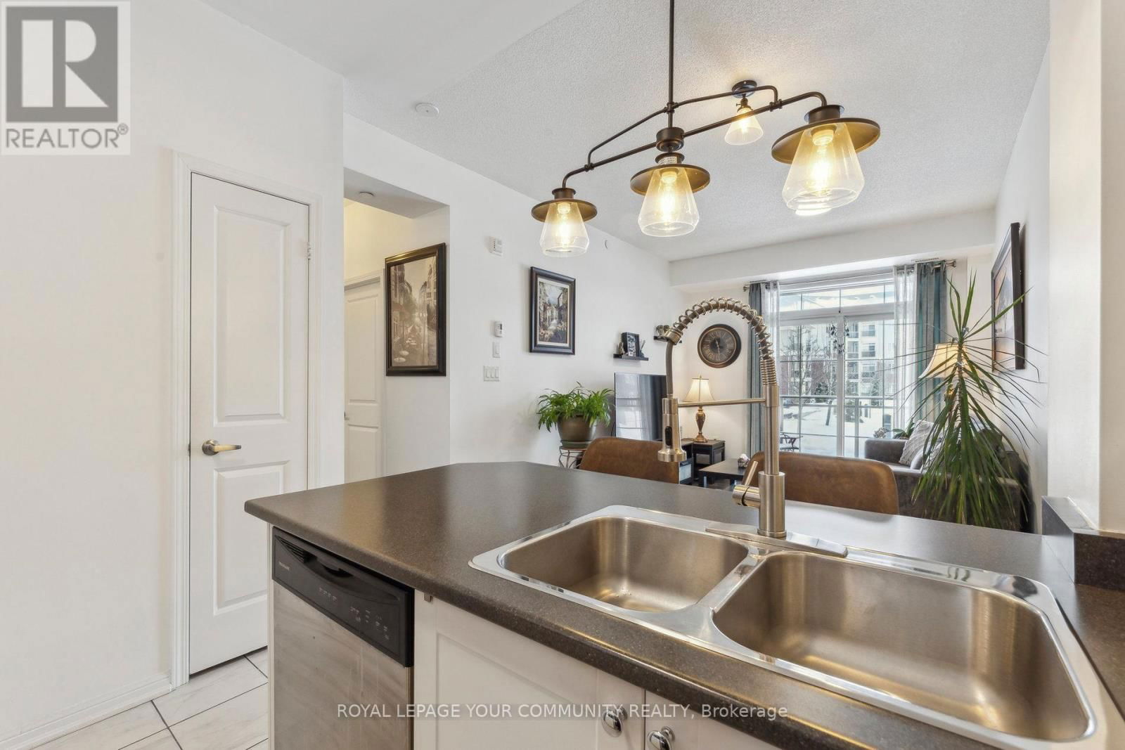 102 - 80 ASPEN SPRINGS DRIVE Image 15