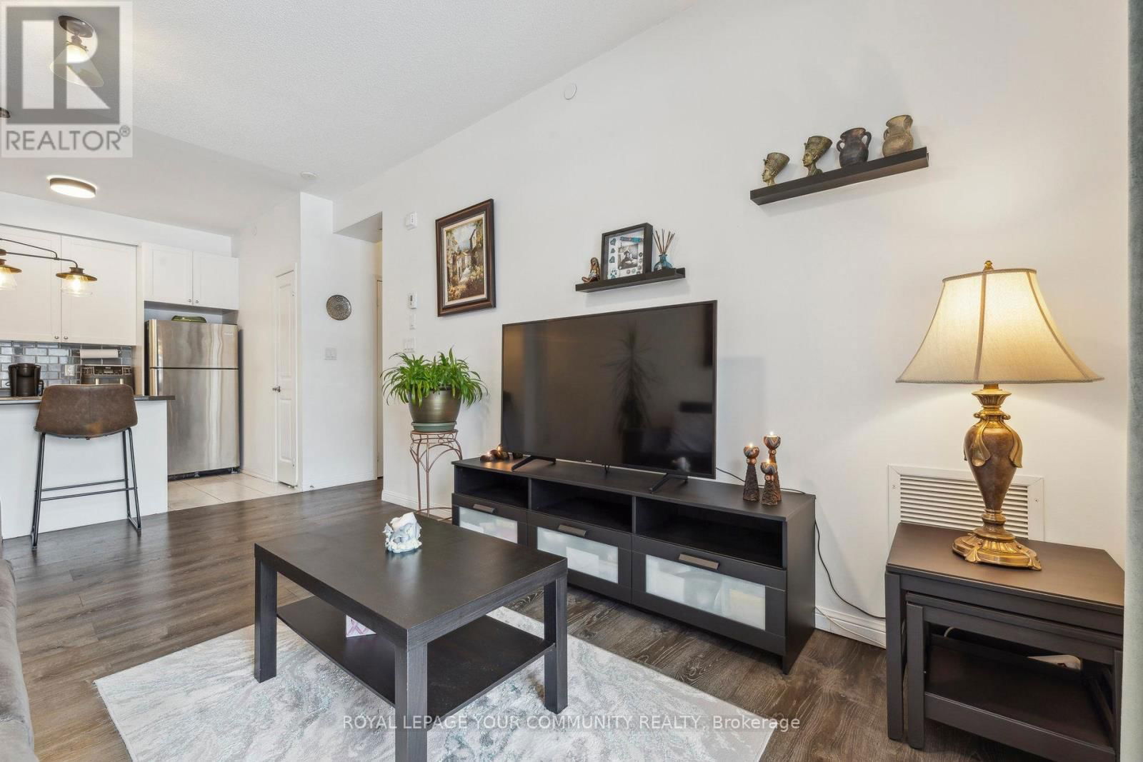 102 - 80 ASPEN SPRINGS DRIVE Image 18