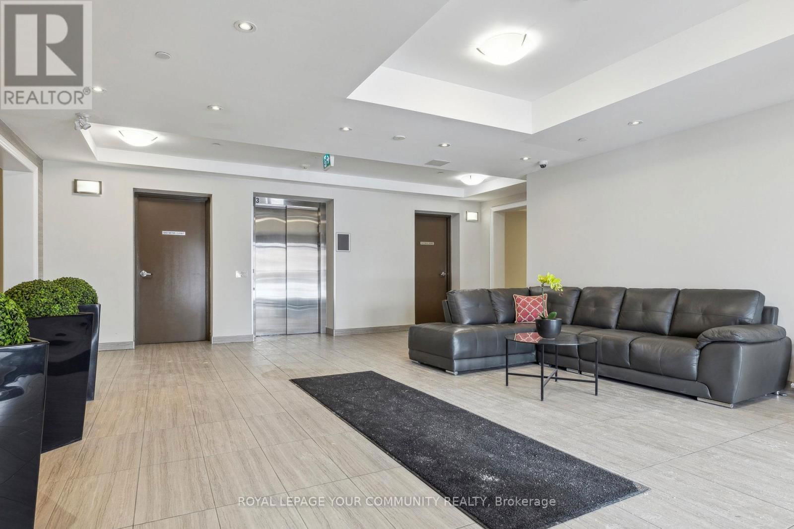 102 - 80 ASPEN SPRINGS DRIVE Image 5