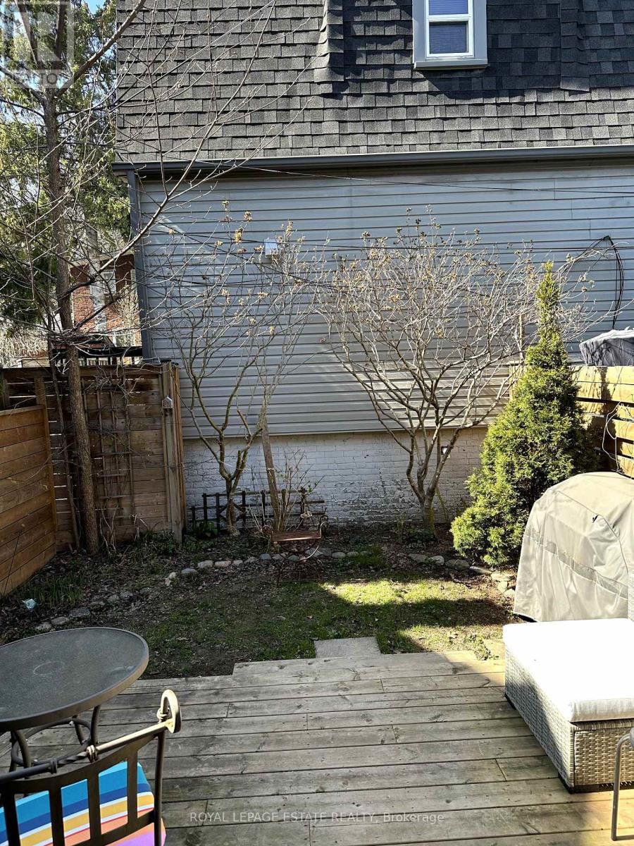 14 CASSELS AVENUE Image 17