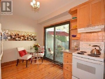 14 CASSELS AVENUE Image 5