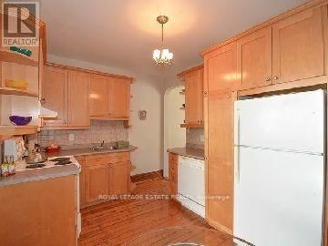 14 CASSELS AVENUE Image 6