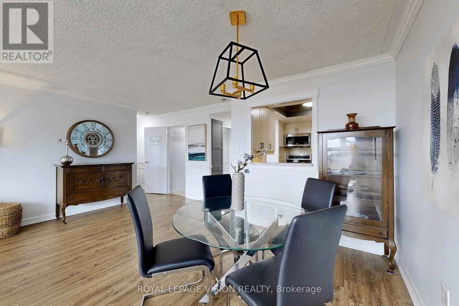 401 - 20 DEAN PARK Image 10
