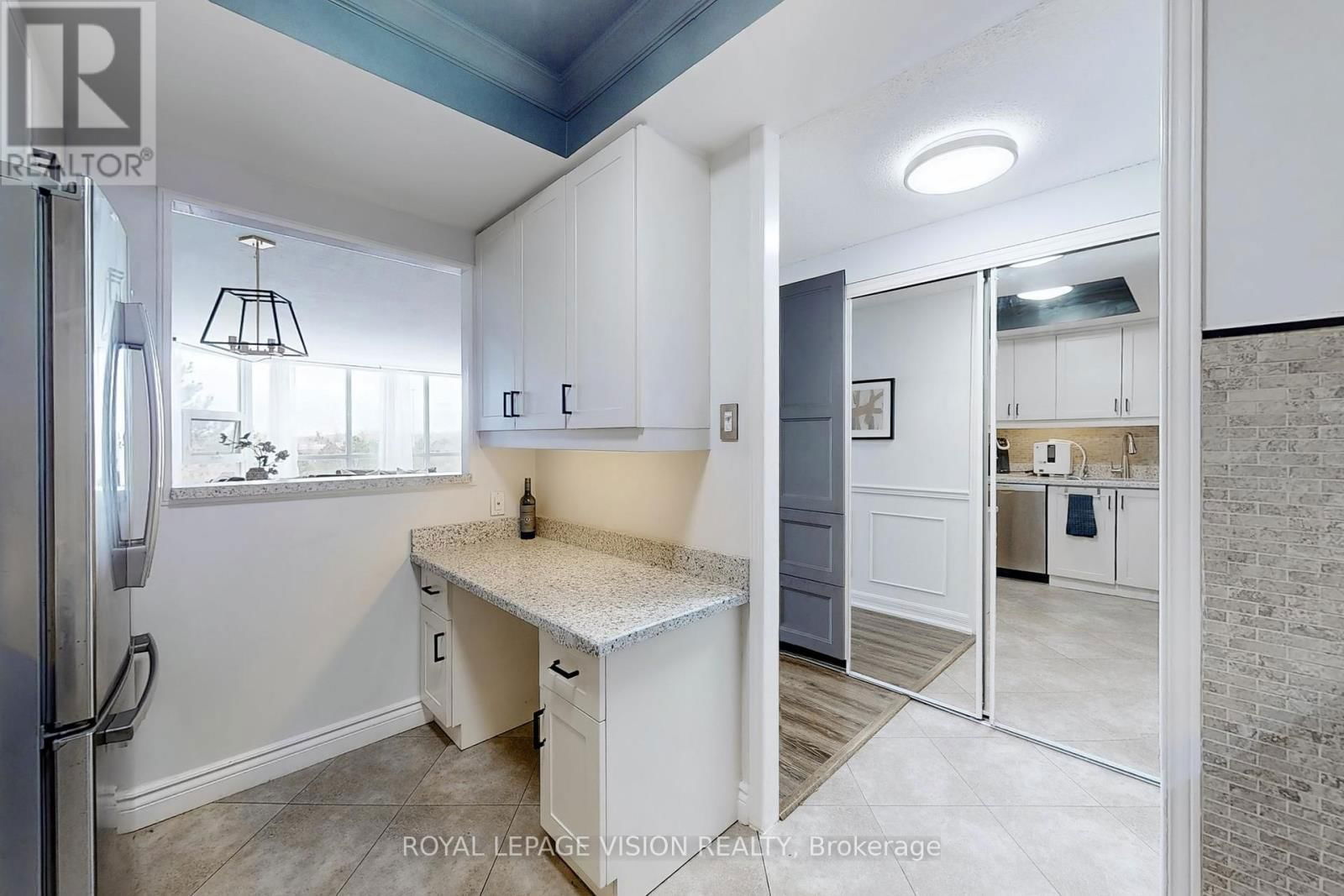 401 - 20 DEAN PARK Image 14
