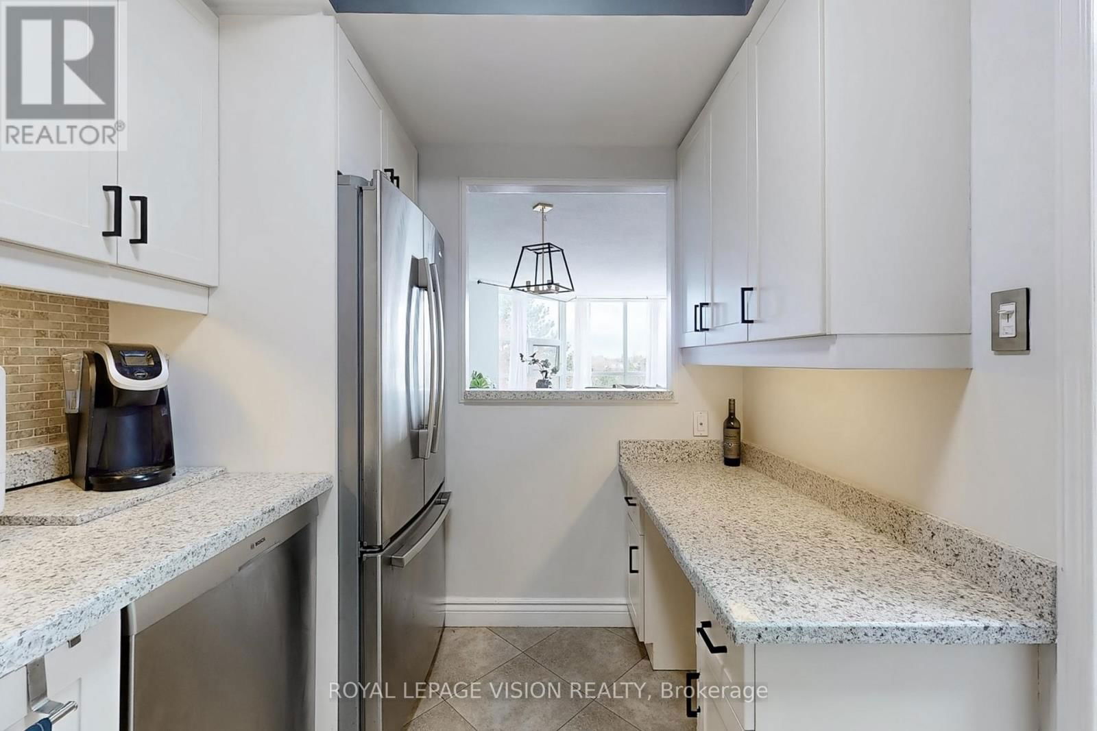 401 - 20 DEAN PARK Image 15