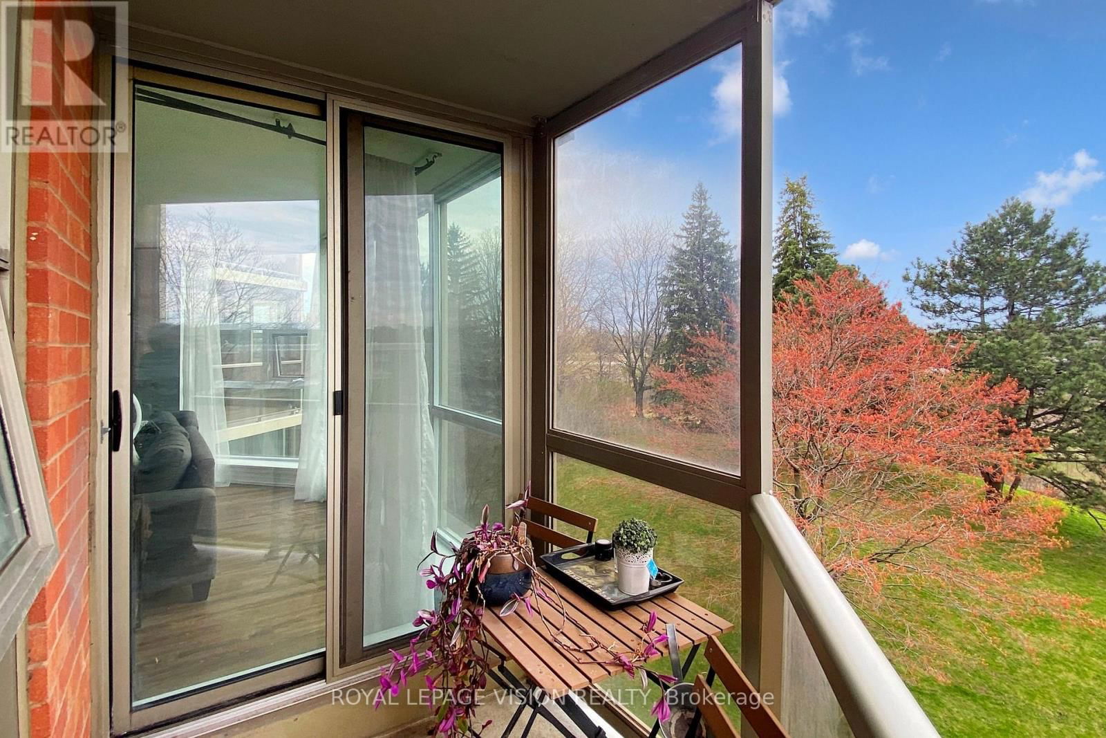 401 - 20 DEAN PARK Image 31