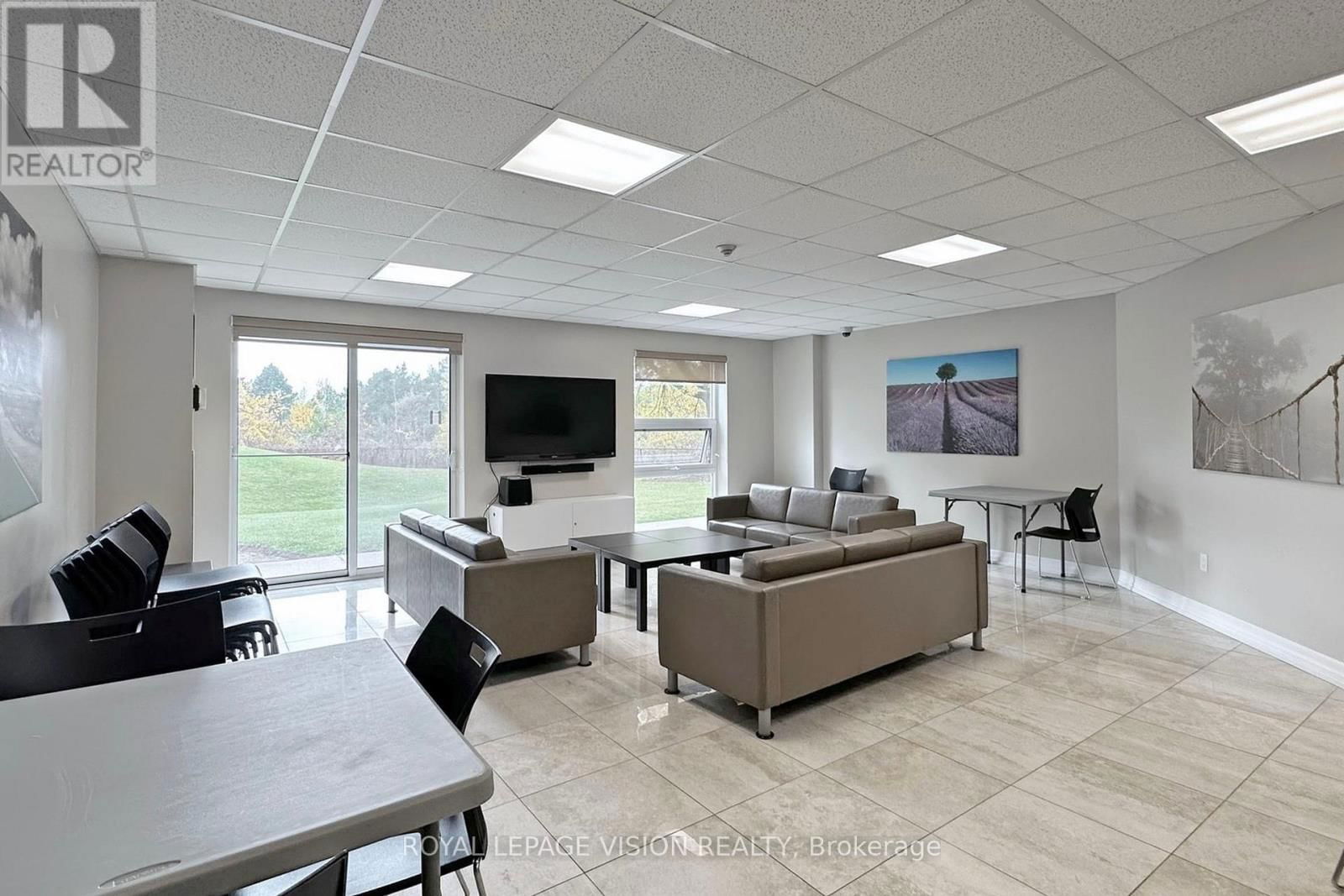 401 - 20 DEAN PARK Image 37