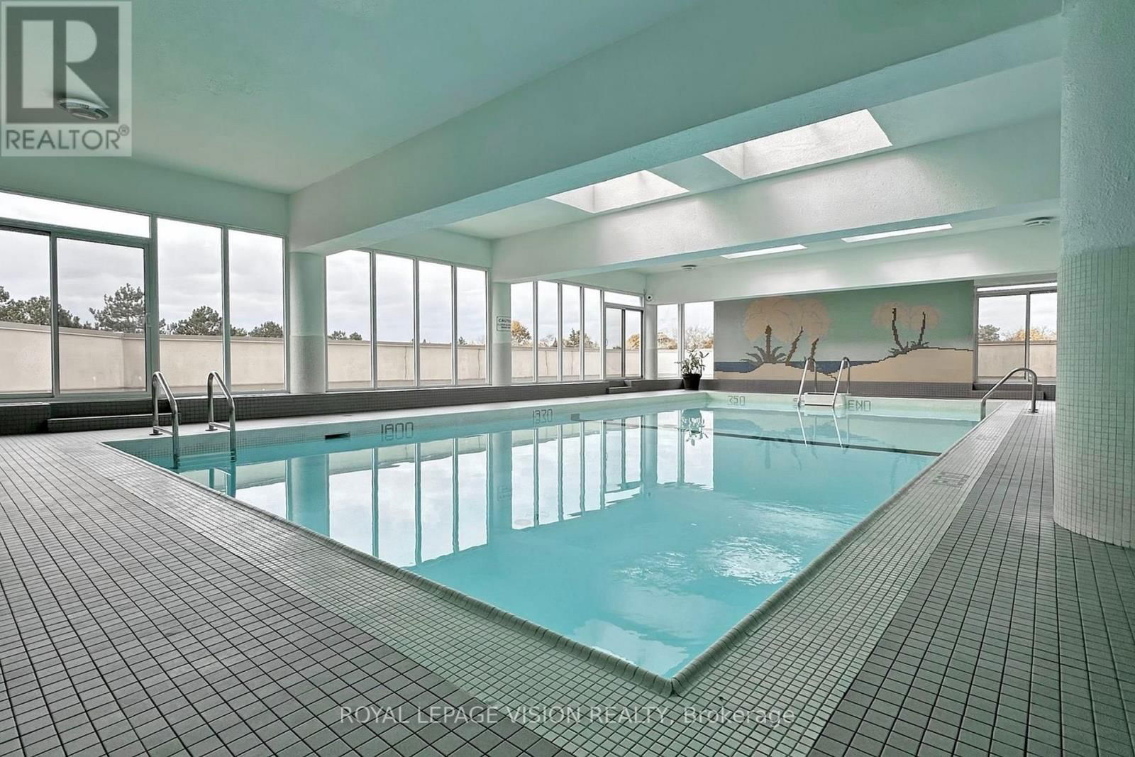 401 - 20 DEAN PARK Image 38