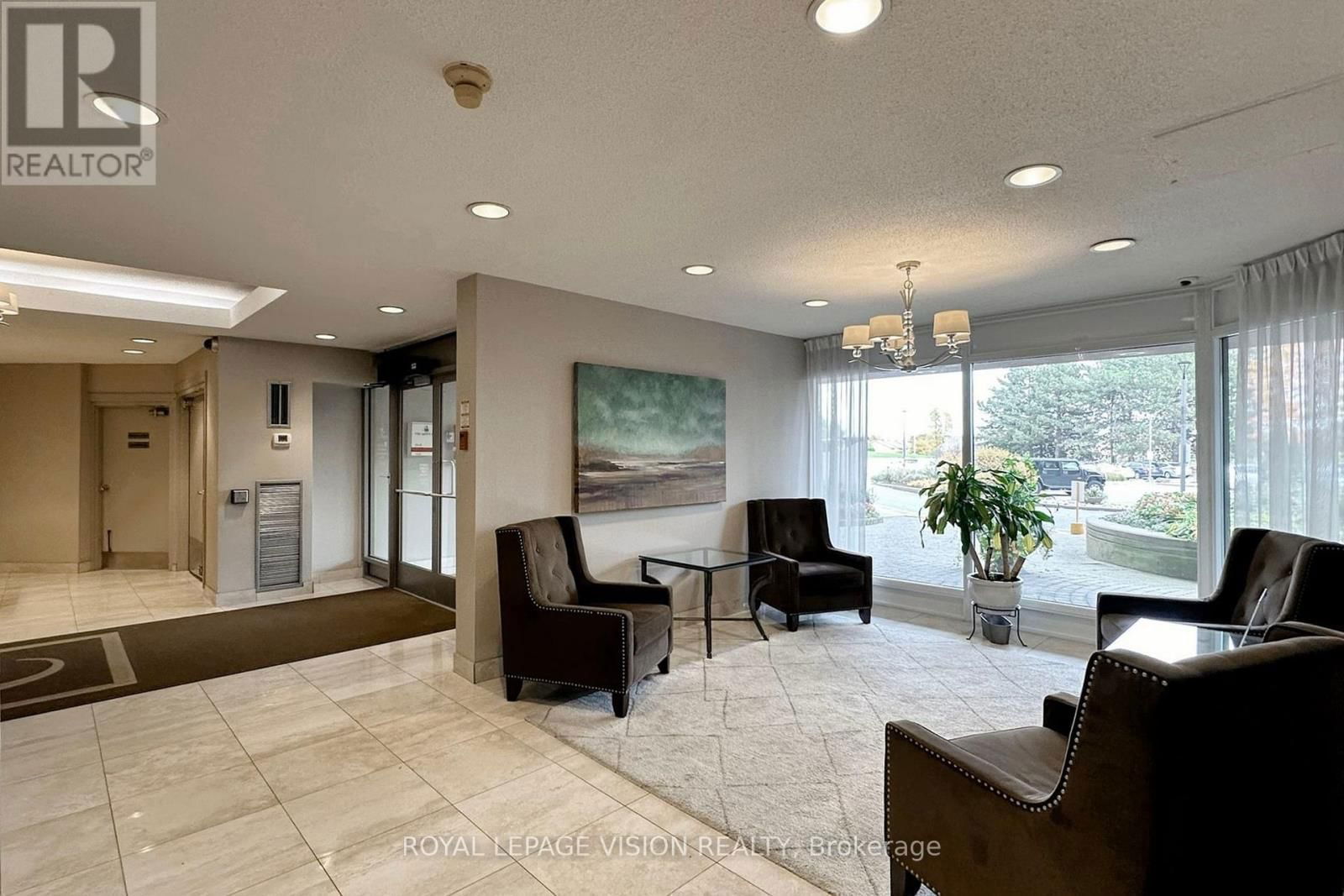 401 - 20 DEAN PARK Image 4