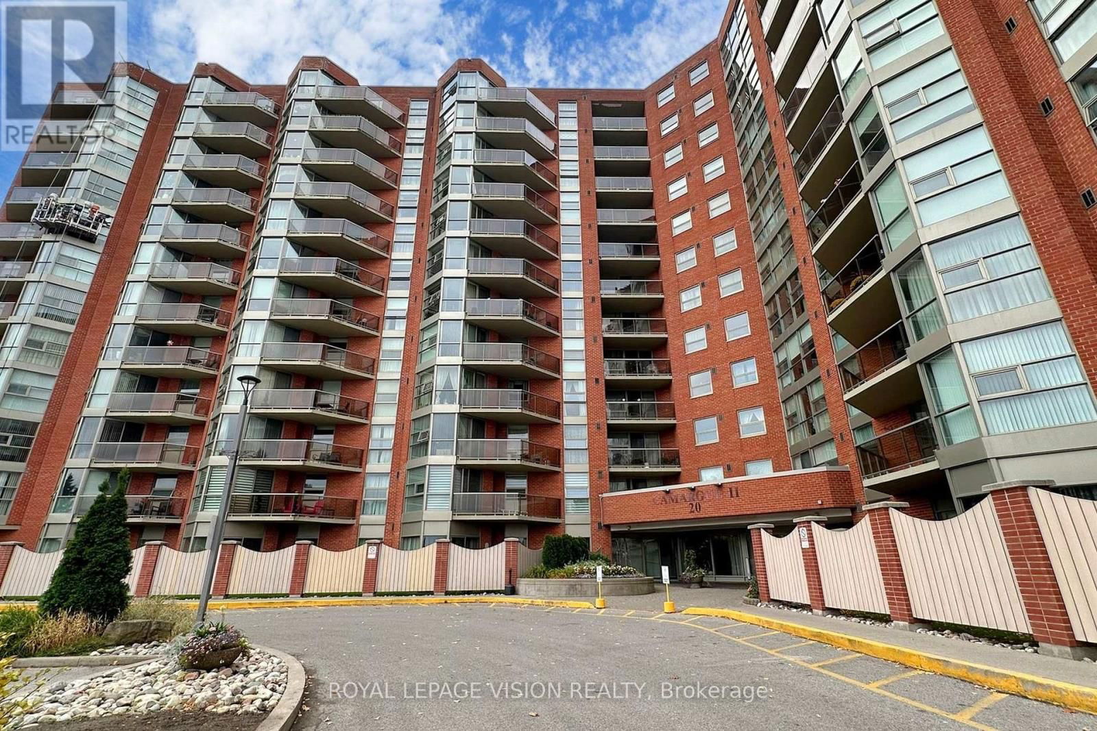 401 - 20 DEAN PARK Image 42