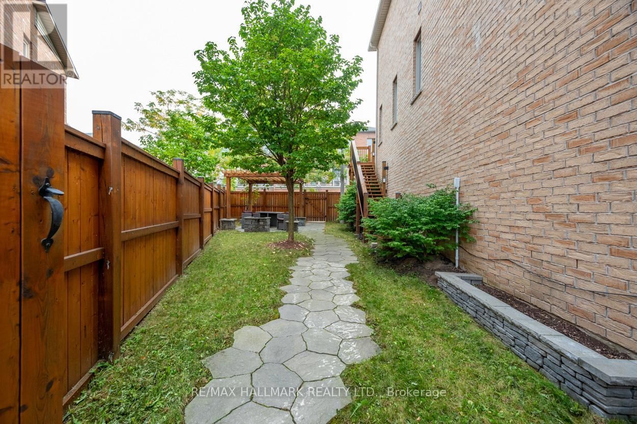 22 BELANGER CRESCENT Image 17