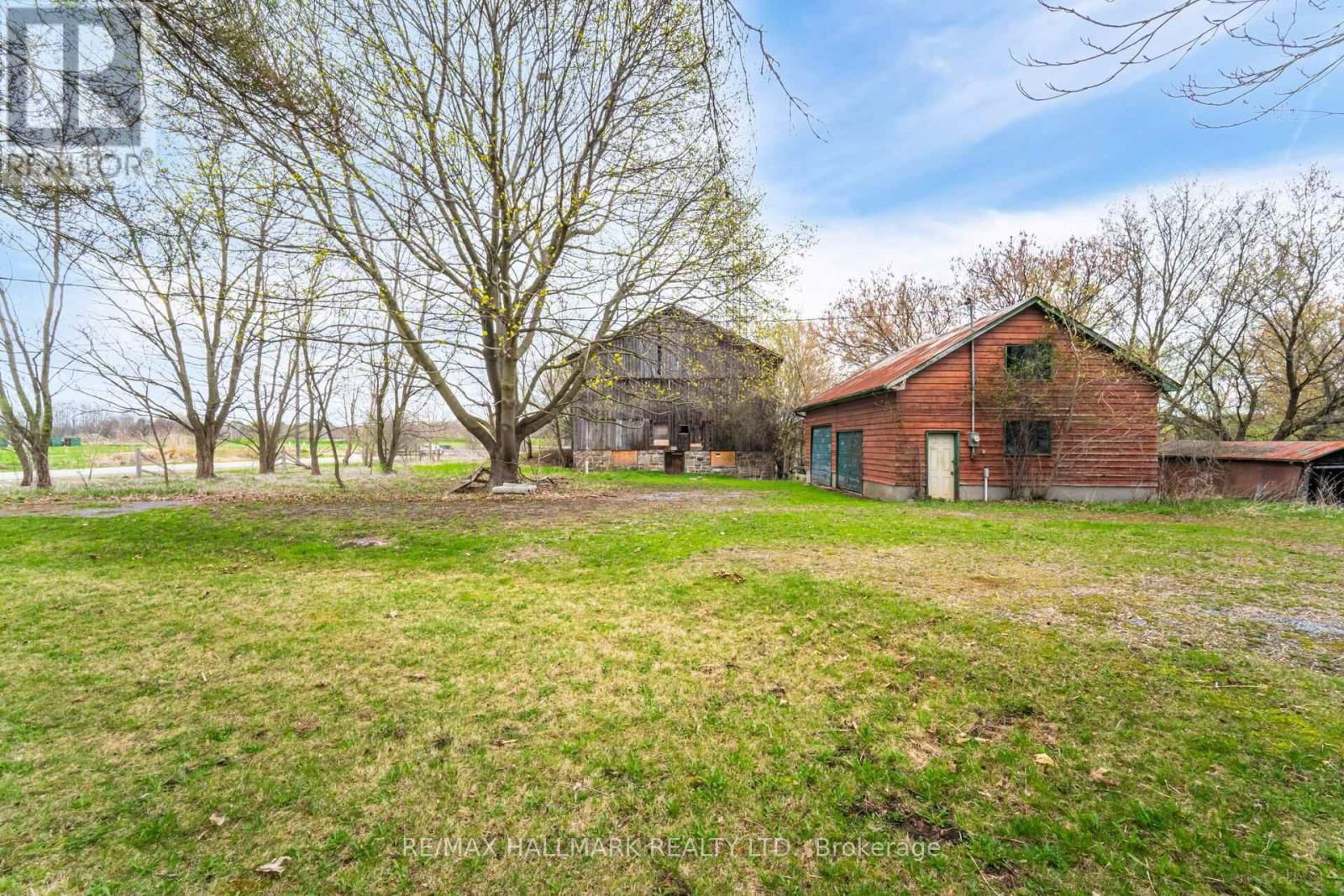 2405 AUDLEY ROAD NORTH Image 16
