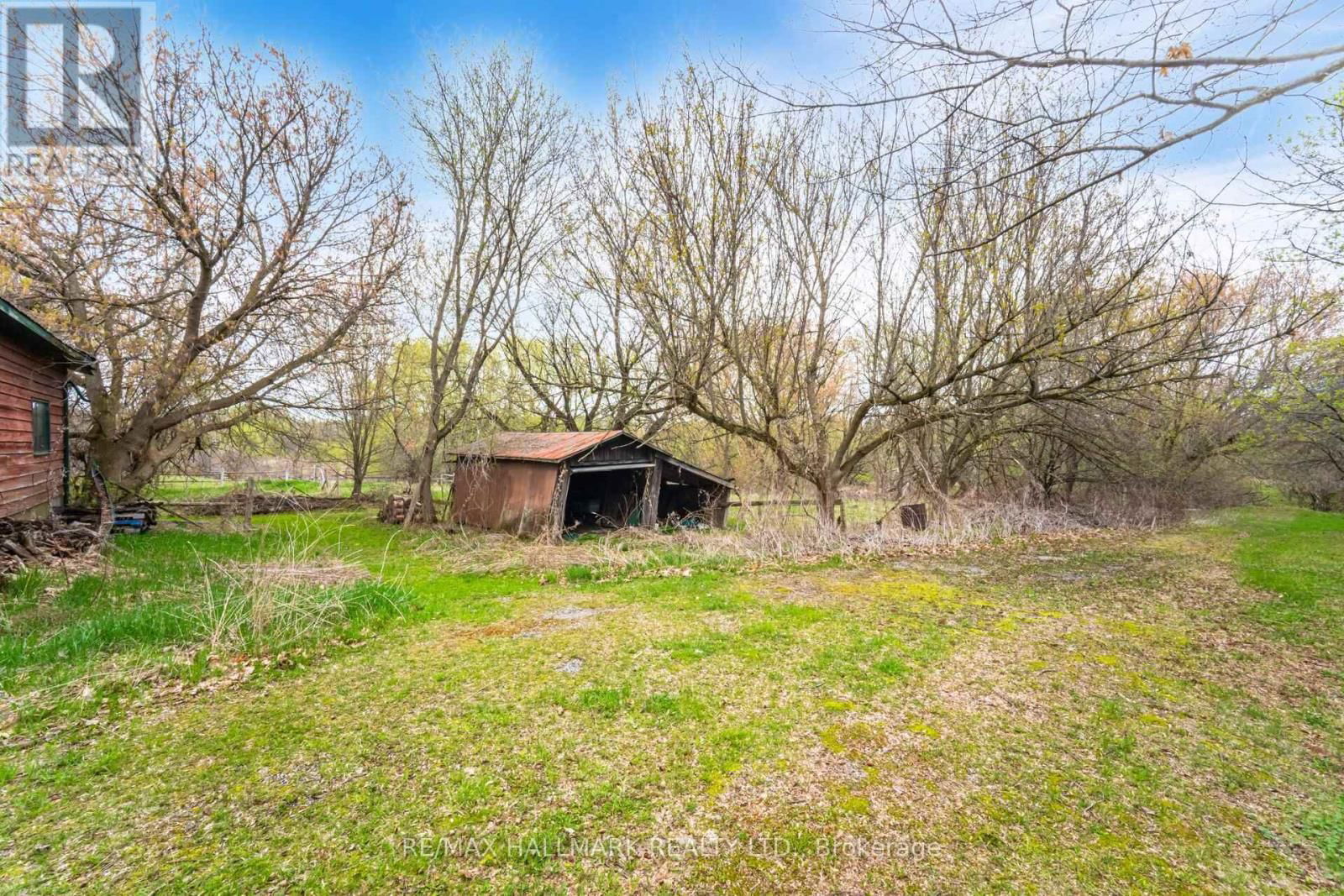 2405 AUDLEY ROAD NORTH Image 21