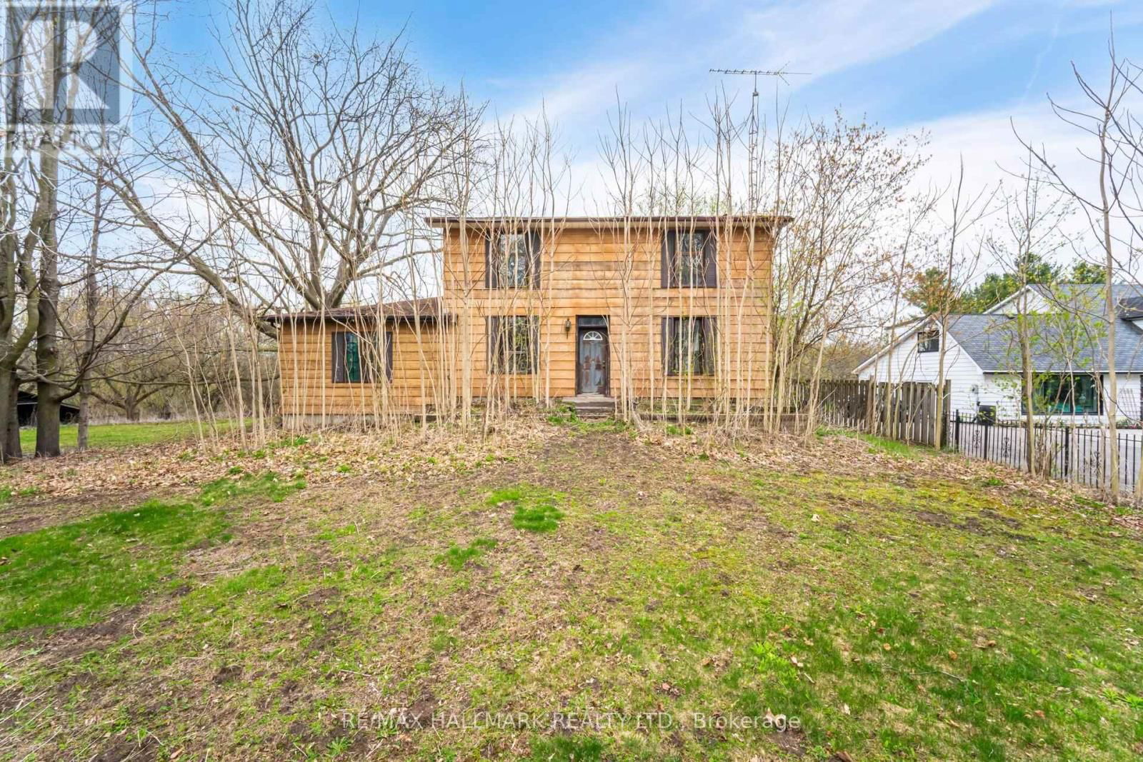 2405 AUDLEY ROAD NORTH Image 25