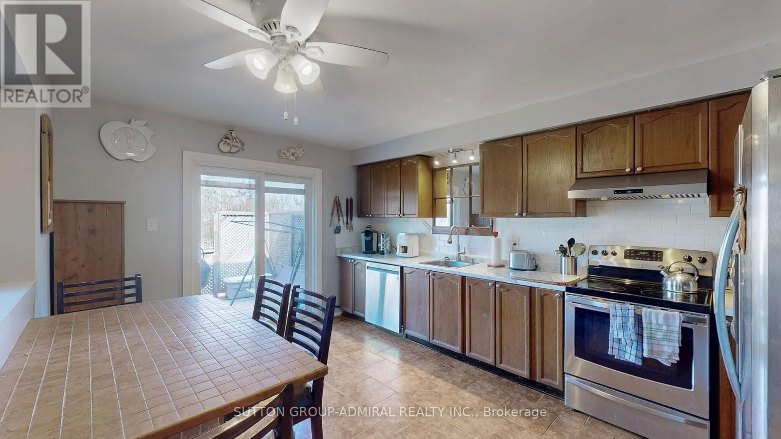 68 PATTERSON CRESCENT Image 13