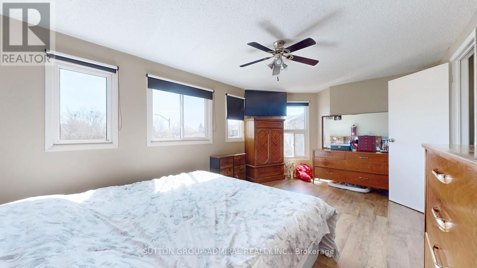68 PATTERSON CRESCENT Image 26