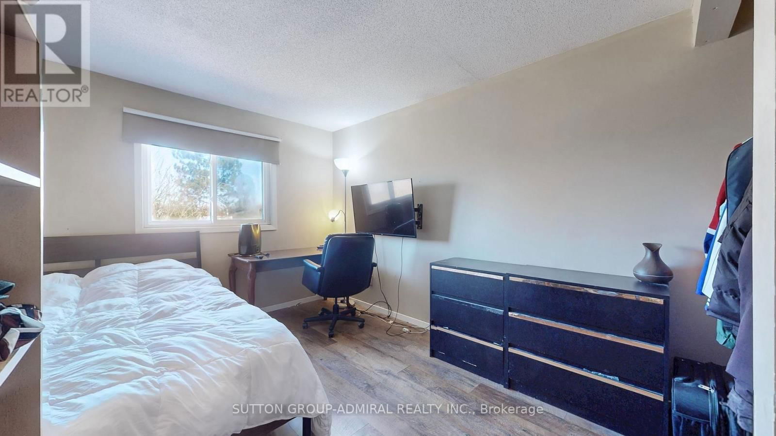 68 PATTERSON CRESCENT Image 29