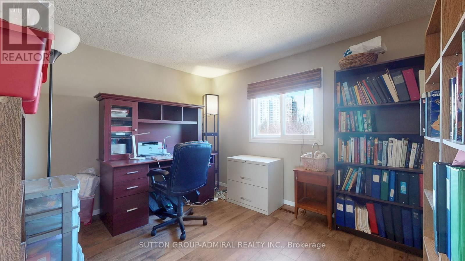 68 PATTERSON CRESCENT Image 35