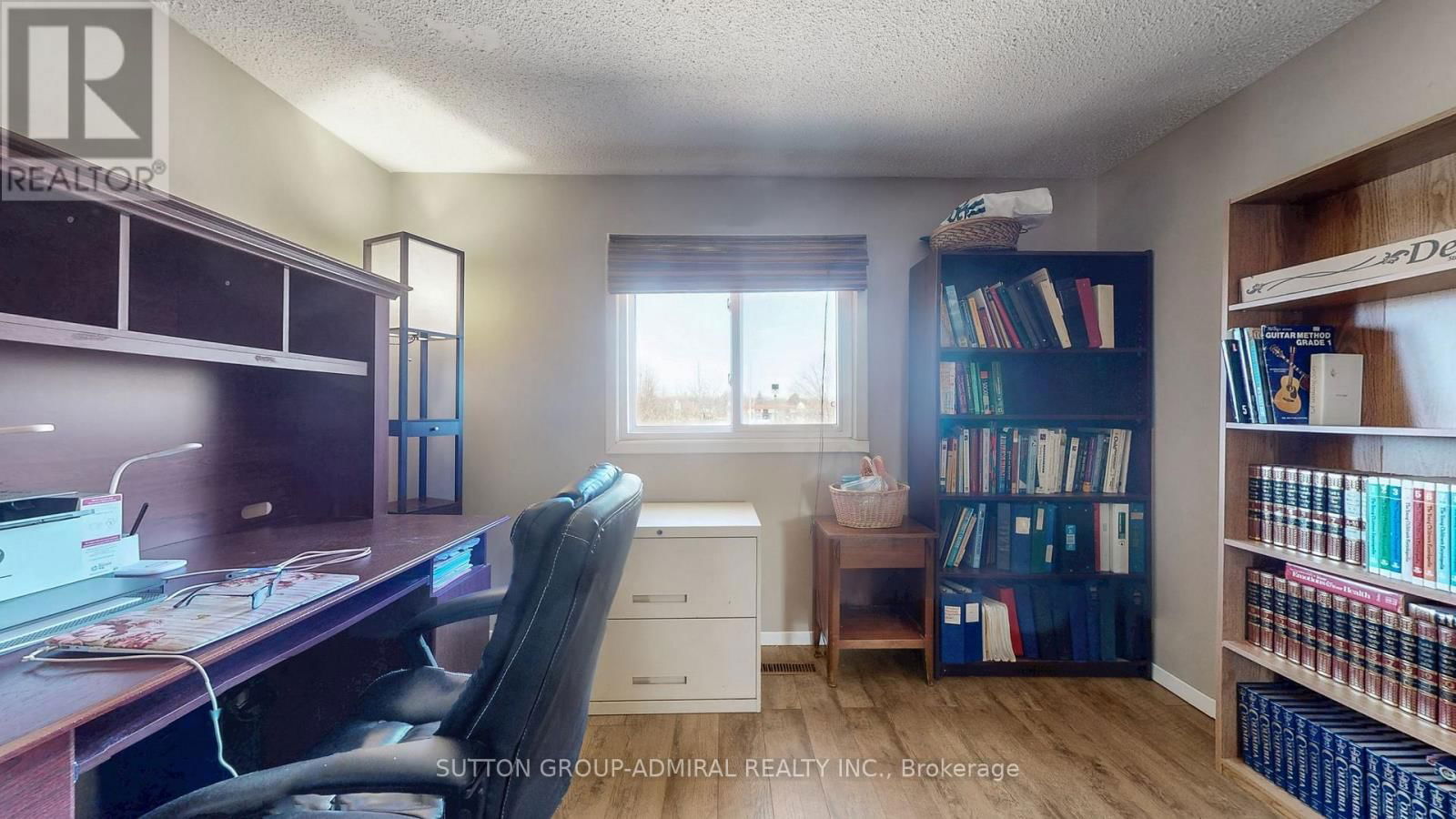 68 PATTERSON CRESCENT Image 36