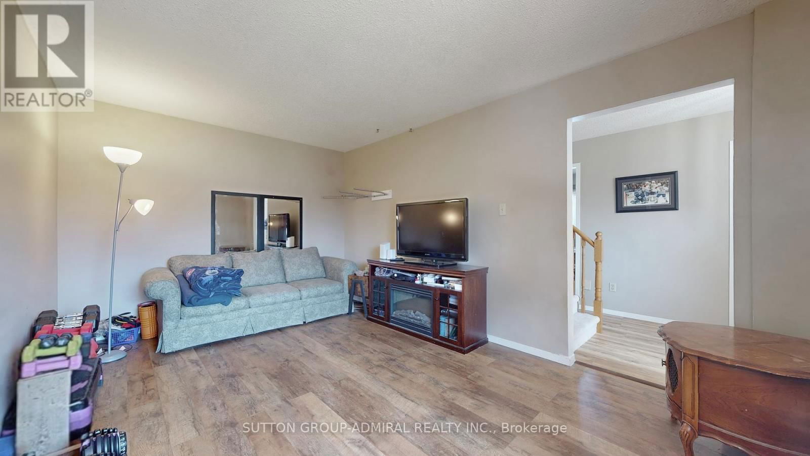 68 PATTERSON CRESCENT Image 6