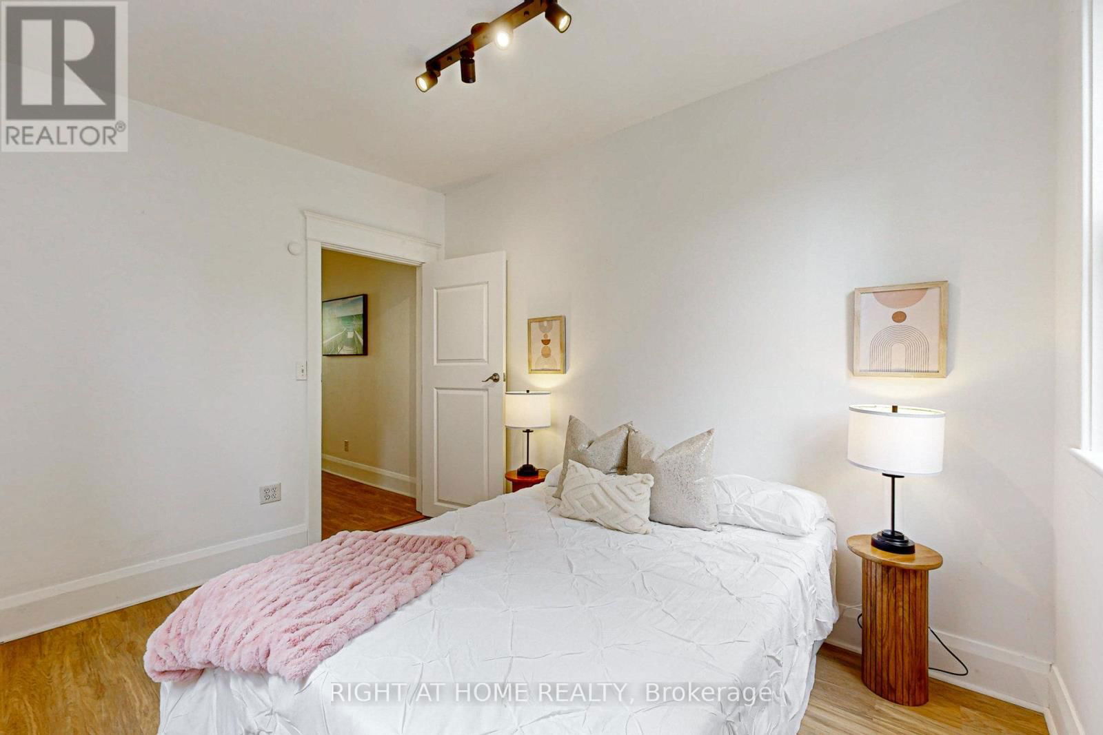 1055 WOODBINE AVENUE Image 4